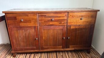 Komoda,jedálenský stôl, zrkadlo set masívneho dreva 240€