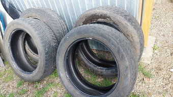 NOKIAN 235/55R19