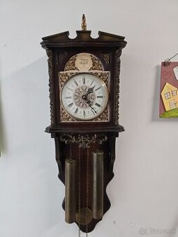 Nástenné hodiny tempus