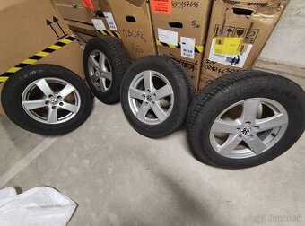 Hlinikove kolesa Volkswagen R16"