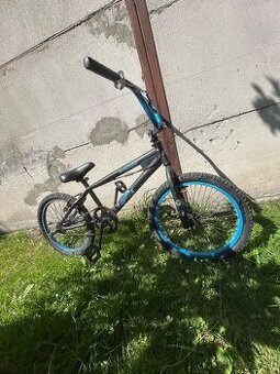 BMX bicykel – 360° riadidlá, pegy, pojazdný (kozmetické chyb