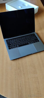 Predám nefunkčný MacBook Pro 13" A2159