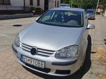 Golf 5 1,6 benzin