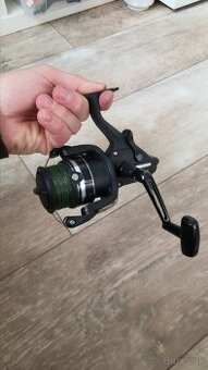 Shimano baitrunner st4000fb