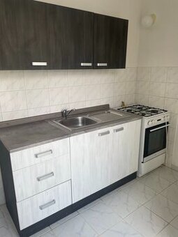 Ponúkame na prenájom 2 izbový byt Bratislave v mestskej čast