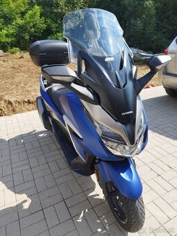 Honda forza