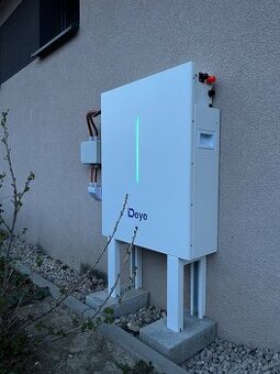 Deye RW-F10.2 LiFePo4 batéria 10.24kWh