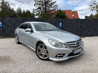 Mercedes-Benz E200 coupe CGI AMG A/T
