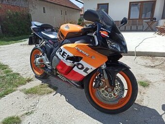 HONDA CBR 1000RR Repsol
