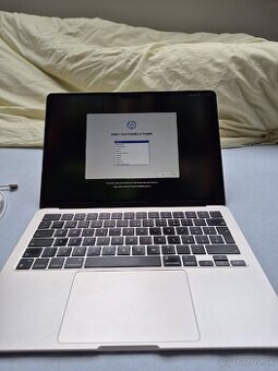 MacBook Air 13" M2