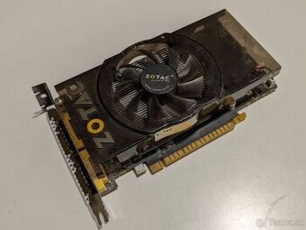 1GB Grafické karty: GTX 550Ti, HD 5450