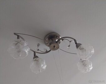 Predám stropný luster vrátane LED žiaroviek
