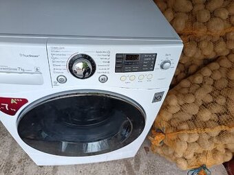 Rodinná parná práčka LG na 7 kg 1400 ot