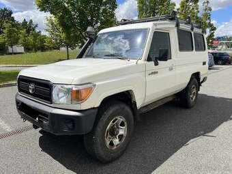 Toyota Landcruiser HZJ 78 - 4.2D, ARB kompresor, uzávěrky