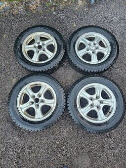 Mitsubishi kolesá 215/60 R16