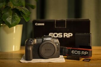 Canon RP (top stav, vrátane originál balenia)