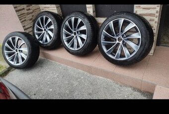 Pegasus 5x112 R18 Originál Škoda Superb 3
