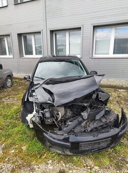 VW Golf 1,4 16V benzín 55 KW