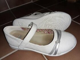 Topánočky na slávnostnú príležitosť veľ. 32