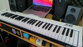 MIDI Keyboard MIDIPLUS X6