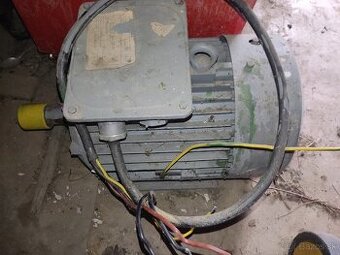 Predám elektromotor 11 kw 2900ot