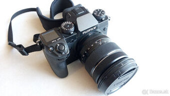 Fujifilm X-H1 a Fujinon XF 16-80 F4