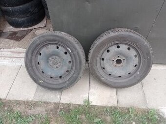 Predám 2 zimné pneumatiky 205/55r16-91t