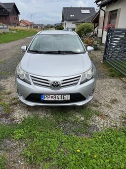 Predám Toyota Avensis combi 2,0 diesel