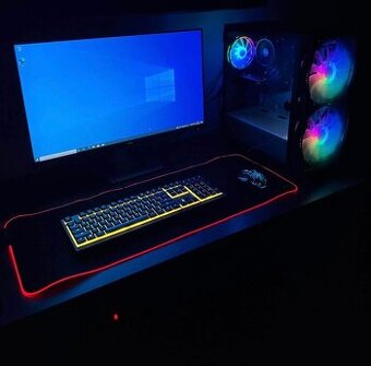 Herný PC + Samsung Odyssey 32”