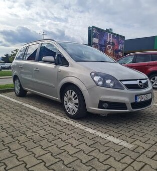 Predam Opel zafira diesel 7 miestna