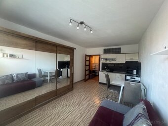 Na predaj garsónka na Nábreží 4. apríla v Lipt. Mikuláši