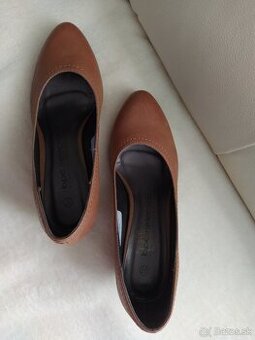 NOVÉ kožené hnedé lodičky veľ. 36 (osobný odber)