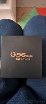 Lacno pol roka pouzivane boxy.po 14 eur.