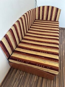 Postel s uloznym priestorom