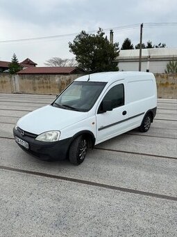 Predam Opel combo 1.6 64kw benzín nová STK a ek