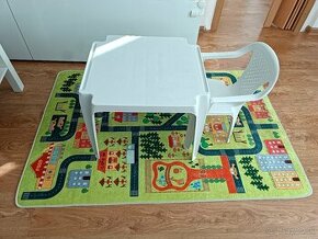Darujem detský koberec+detský stolík so stoličkou