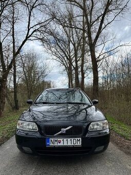 Volvo V70 D5