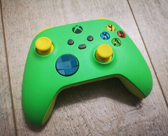 XBOX ONE ovladac original MICROSOFT top stav