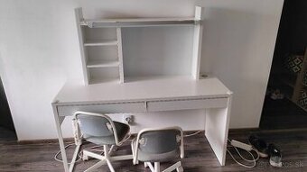 REZERVOVANE Detský písací stolík s 2 stoličkami