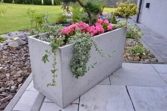 Betónové kvetináče, obklady, schody, platne, dlažba