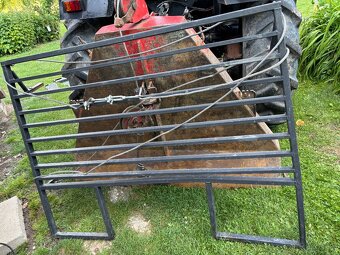 Predám Zadný Rám Ochrana Skla Zetor/Traktor