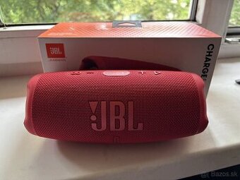 JBL Charge 5