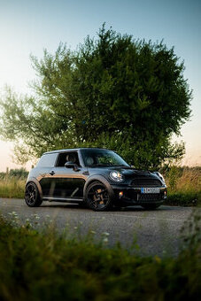 Mini cooper R56 pekný stav