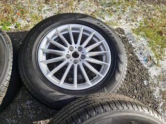 zimní Alu kola Jaguar F-Pace R18 – originál sada s