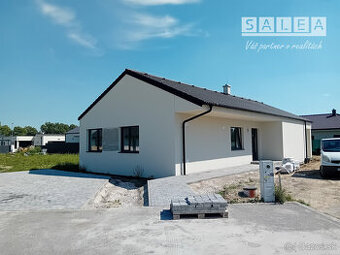 Moderný bungalov, 536m2, Karasová ulica Senec