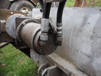 Kúpim zadné čelo na hydromotor MRAK MA 4-3