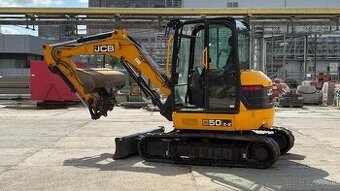 Rýpadlo JCB 50 Z- 5 tun -rok  2022 pouze 1139 mth TOP STAV