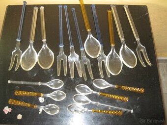 Predám sklenené lyžičky