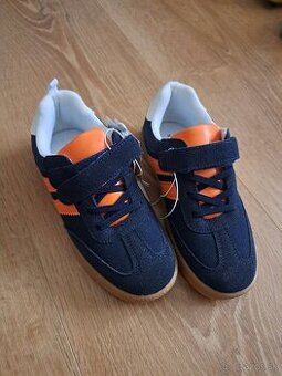 Detska vychádzková obuv RESERVED