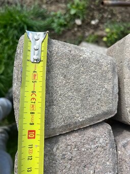 Vonkajšia betónová zámková dlažba